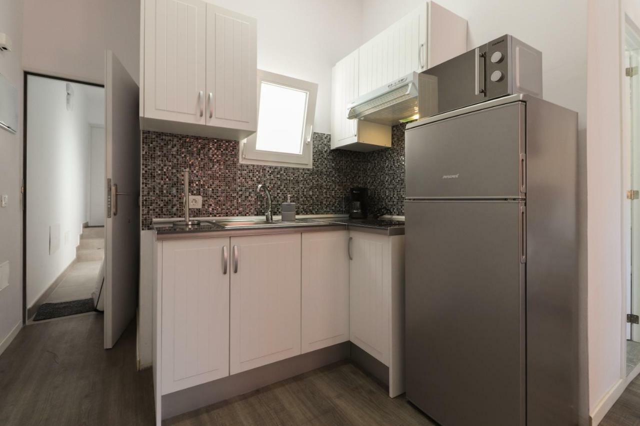 Apartamentos Bello Zona Hospital Сан-Кристобаль-де-Ла-Лагуна Экстерьер фото