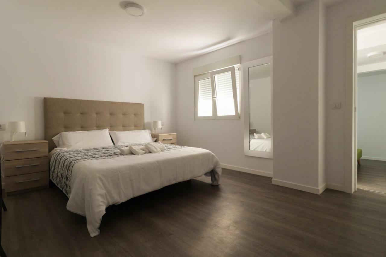 Apartamentos Bello Zona Hospital Сан-Кристобаль-де-Ла-Лагуна Экстерьер фото