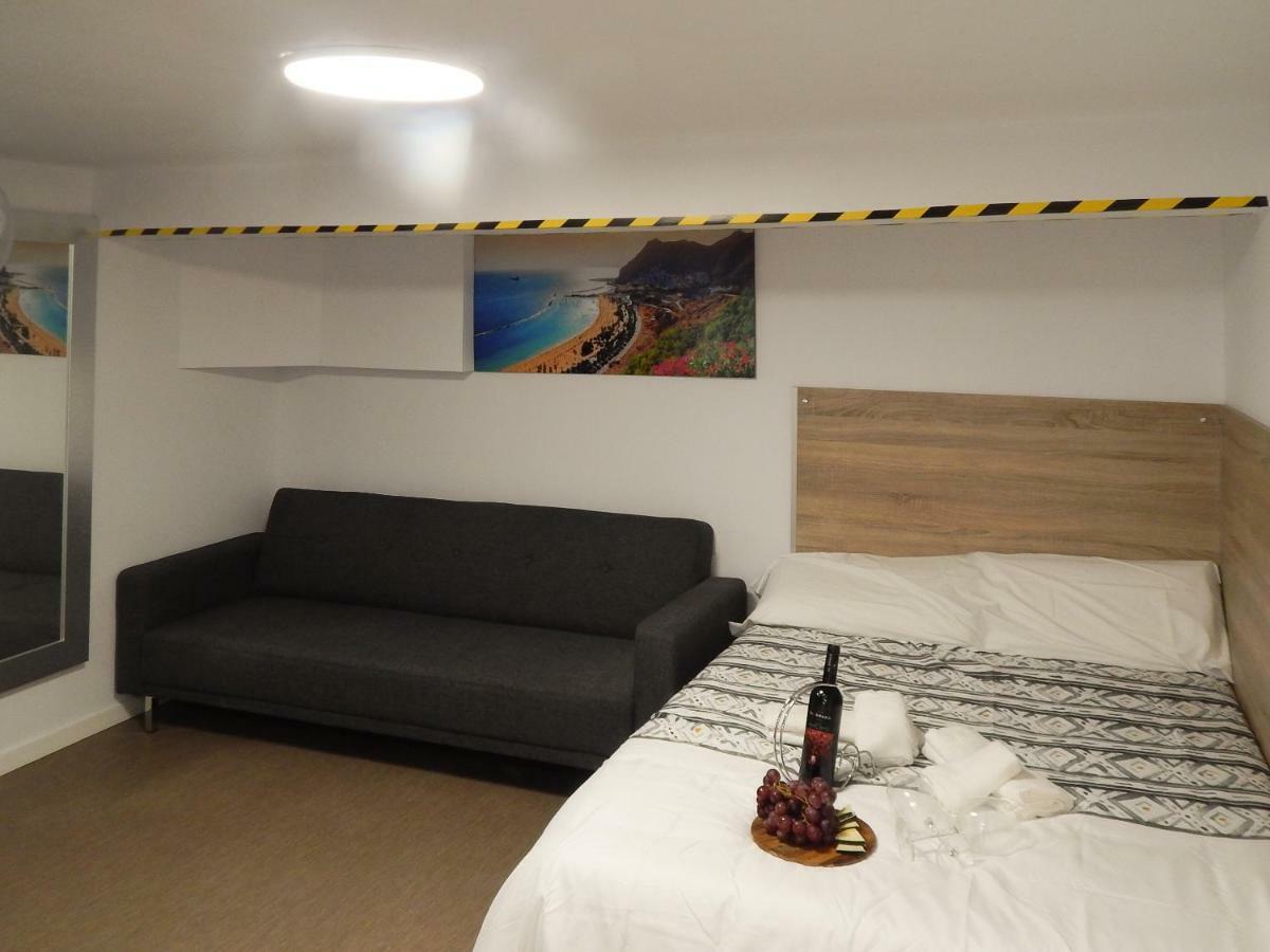 Apartamentos Bello Zona Hospital Сан-Кристобаль-де-Ла-Лагуна Экстерьер фото