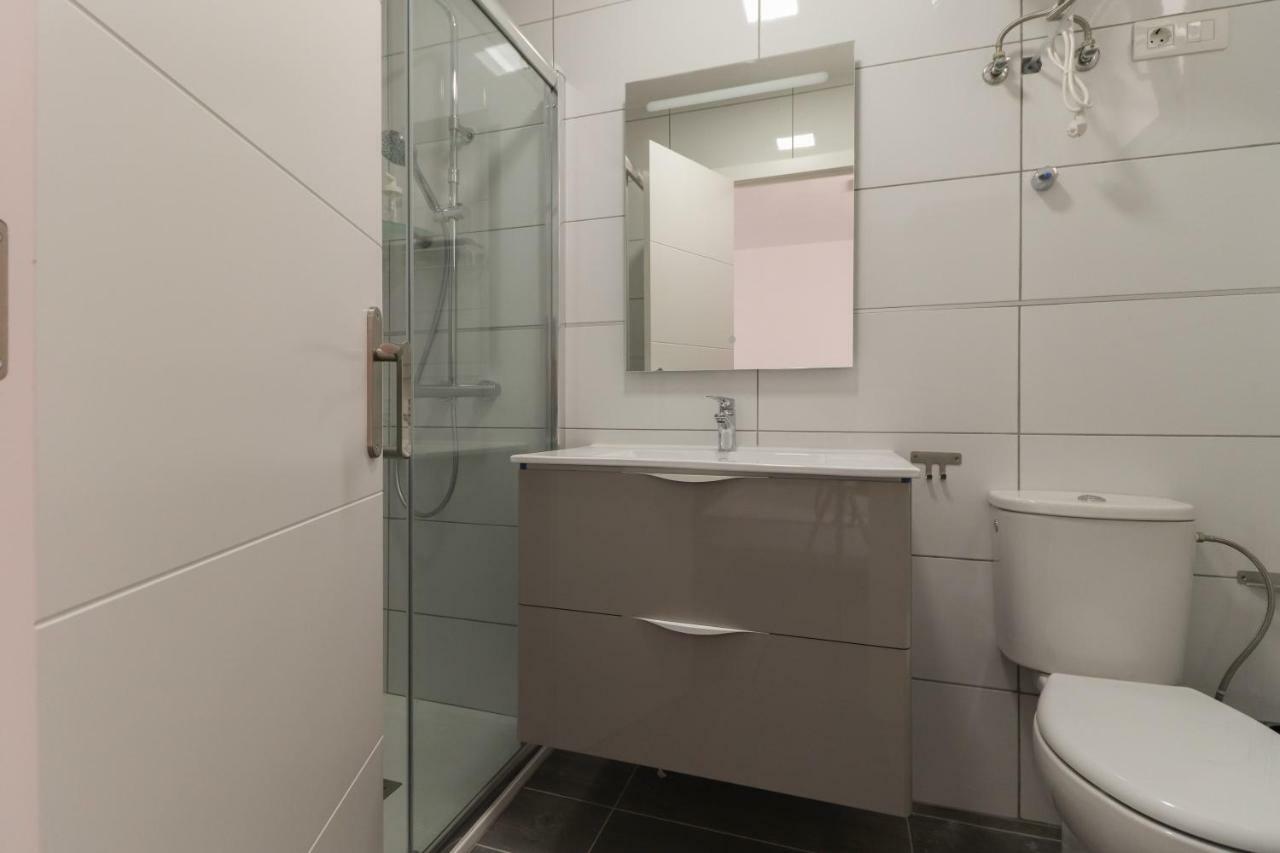 Apartamentos Bello Zona Hospital Сан-Кристобаль-де-Ла-Лагуна Экстерьер фото
