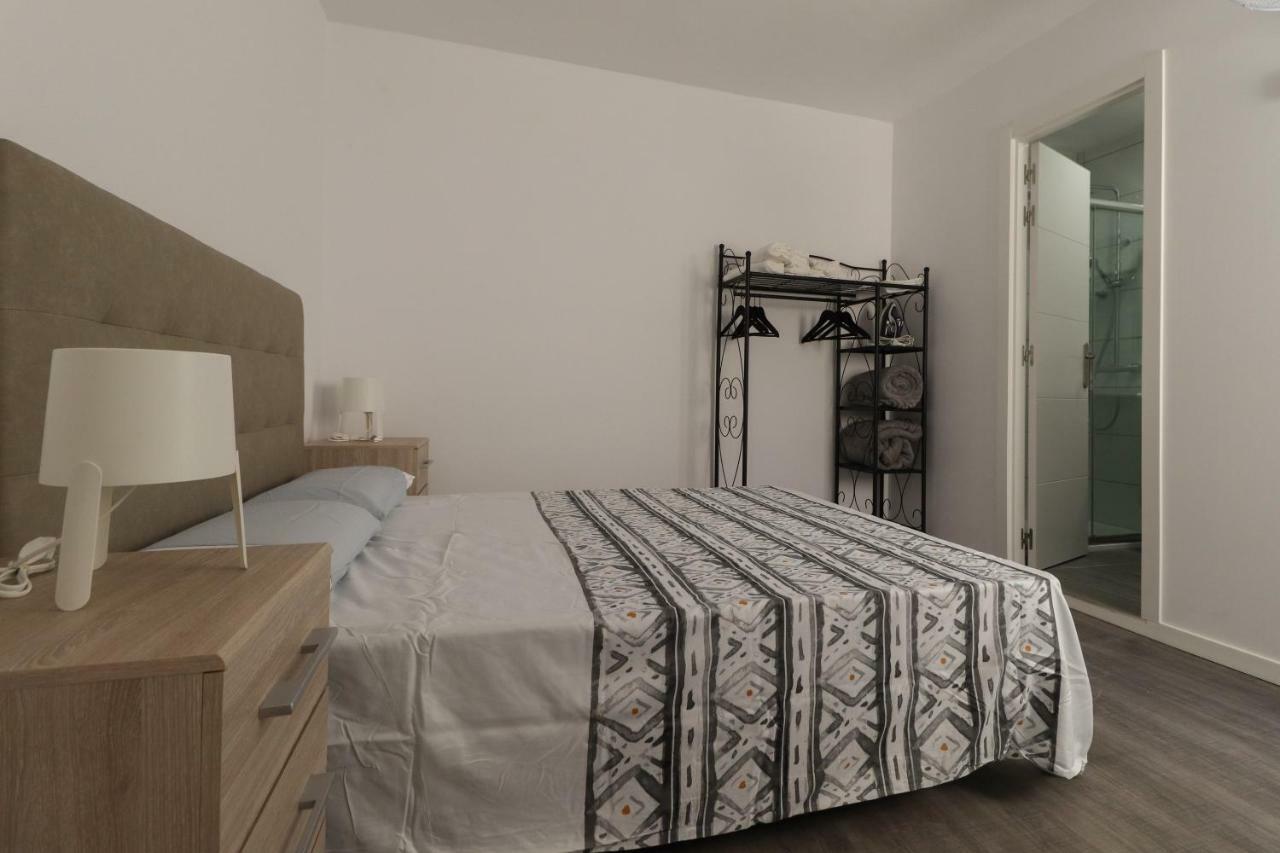 Apartamentos Bello Zona Hospital Сан-Кристобаль-де-Ла-Лагуна Экстерьер фото