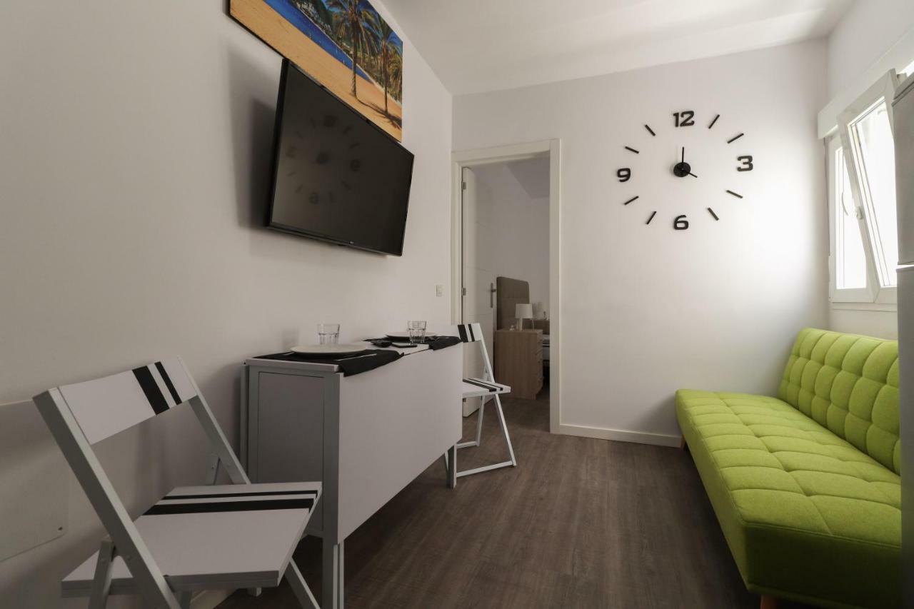 Apartamentos Bello Zona Hospital Сан-Кристобаль-де-Ла-Лагуна Экстерьер фото