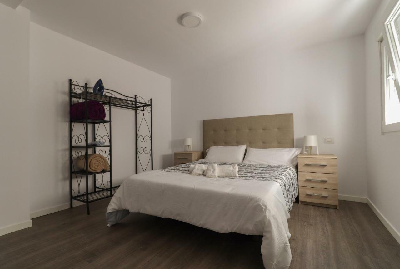 Apartamentos Bello Zona Hospital Сан-Кристобаль-де-Ла-Лагуна Экстерьер фото