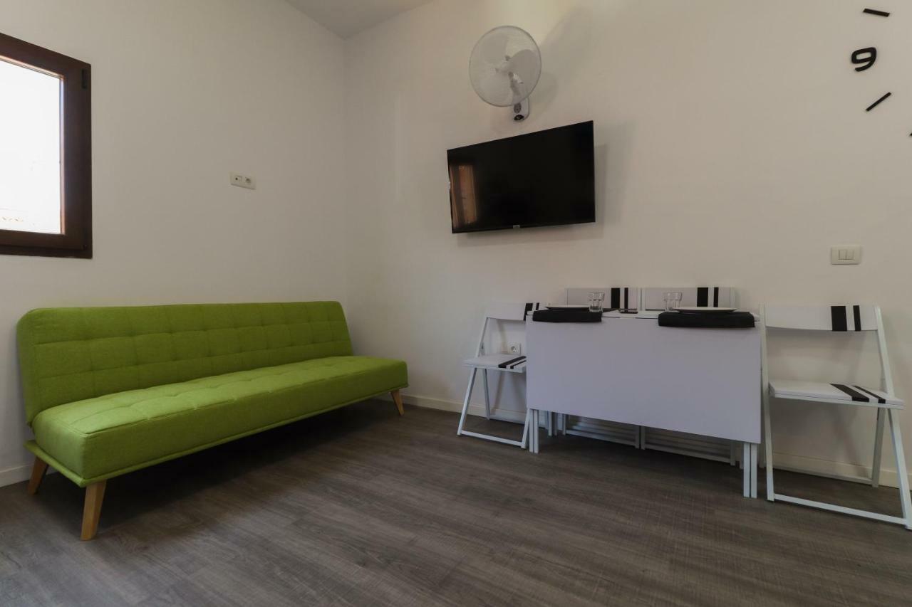 Apartamentos Bello Zona Hospital Сан-Кристобаль-де-Ла-Лагуна Экстерьер фото